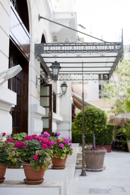 Hera Hotel - Image 14