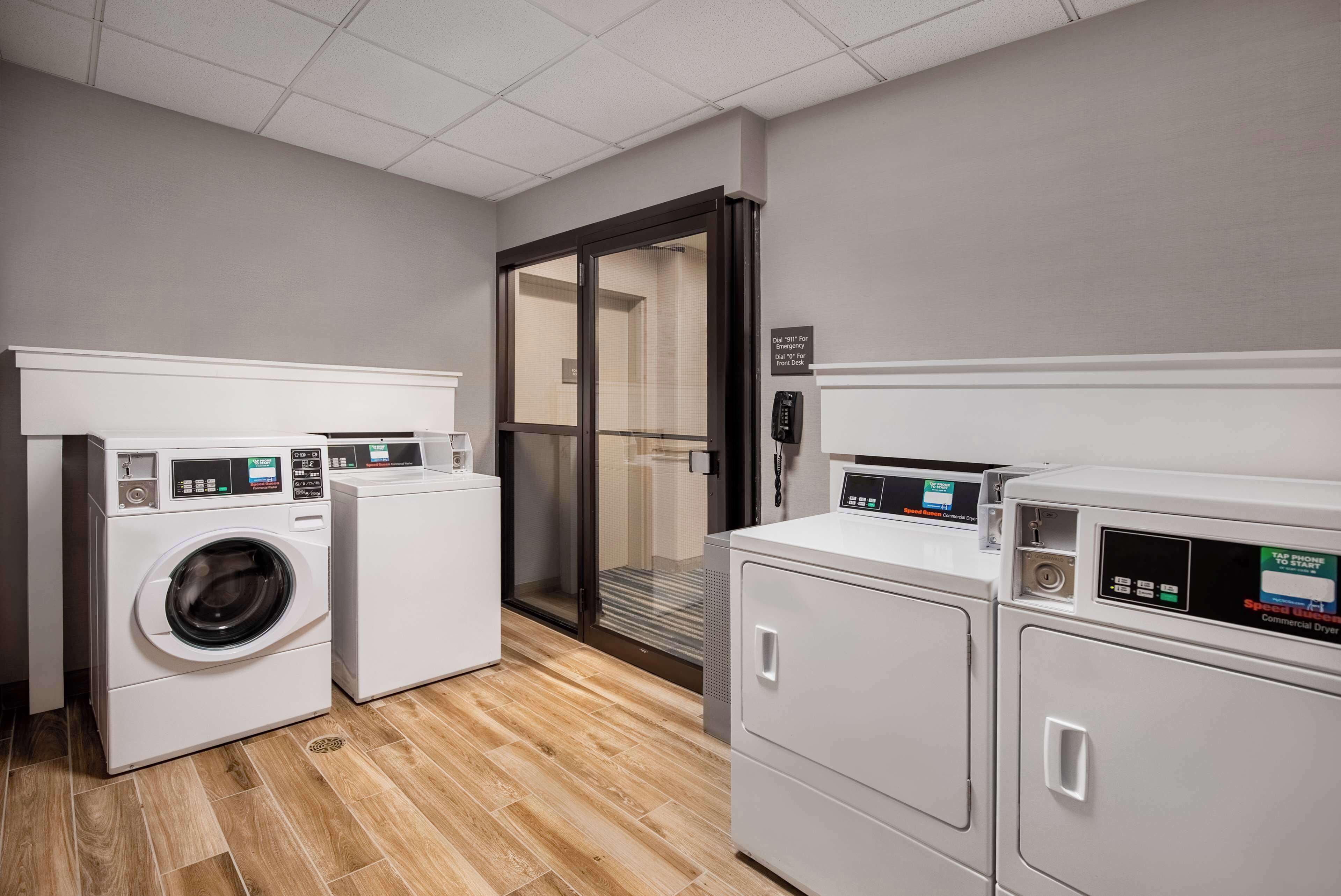 Photo - Hampton Inn Long Island-Brookhaven