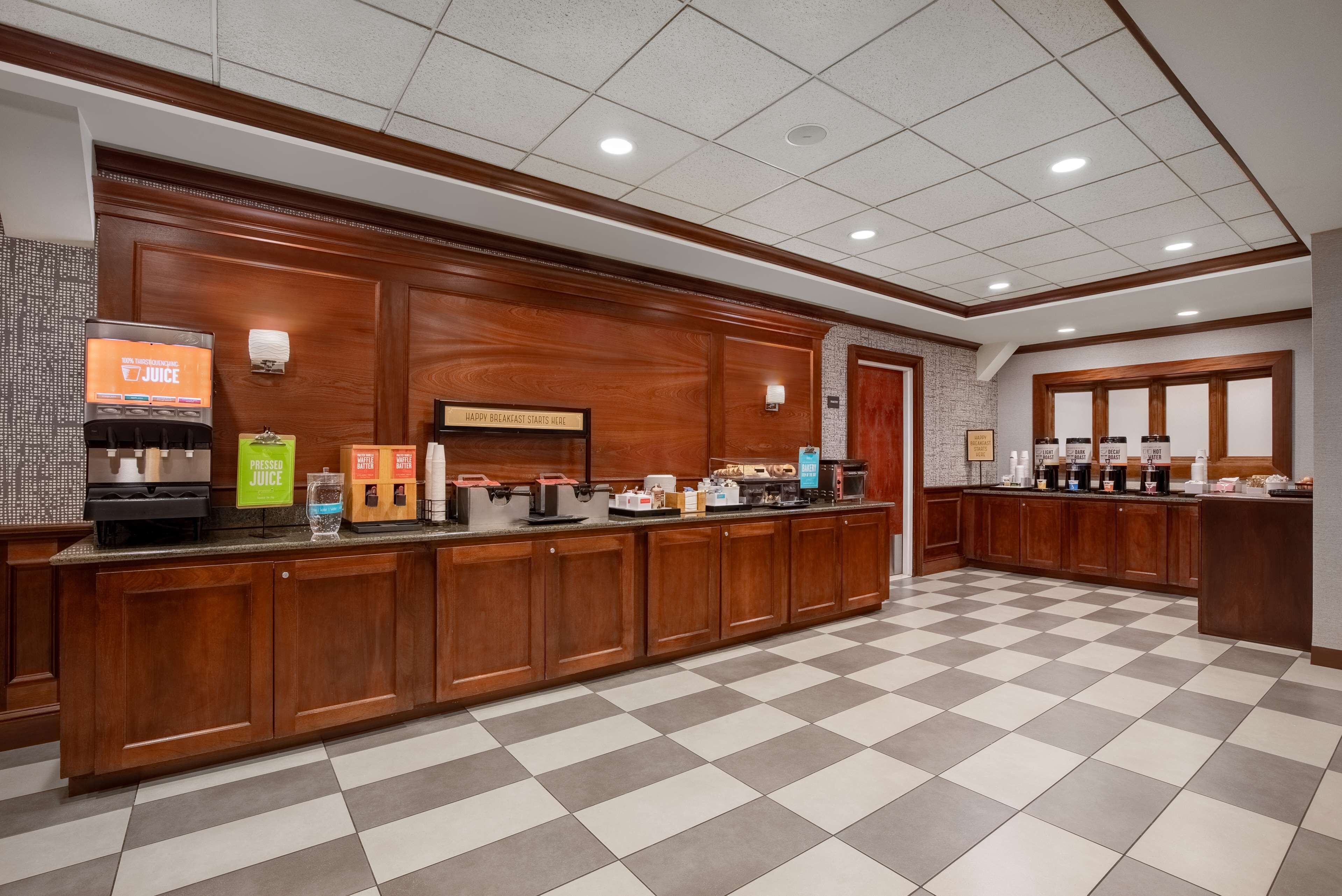 Photo - Hampton Inn Long Island-Brookhaven