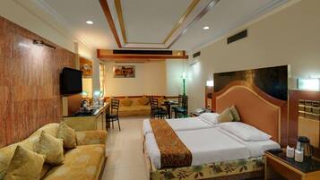 Minibar, coffres-forts dans les chambres, bureau, chambres insonorisées