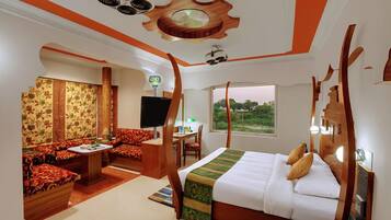 Minibar, in-room safe, desk, soundproofing