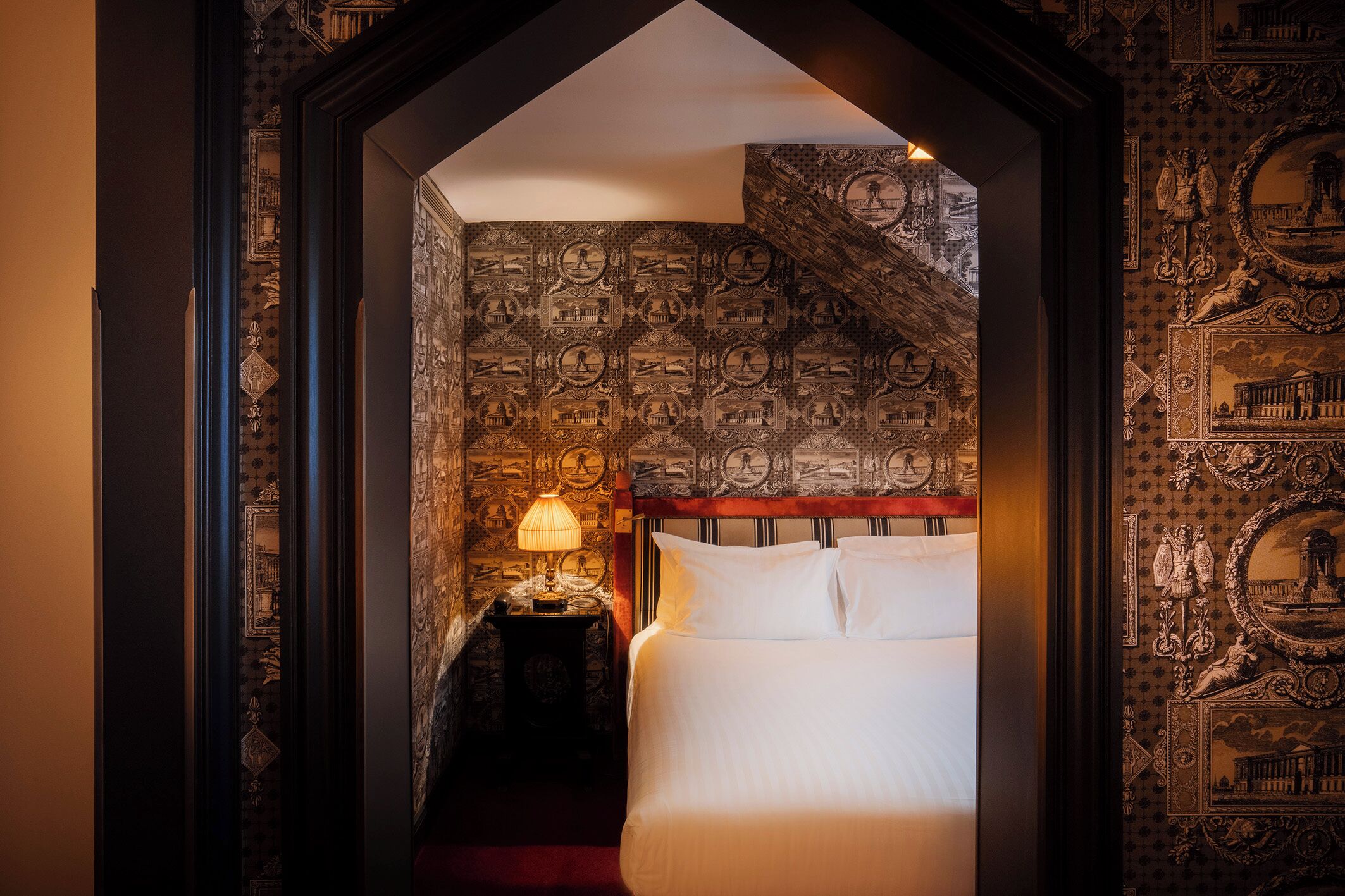 superior double room | egyptian cotton sheets, premium bedding, pillow-top beds, minibar