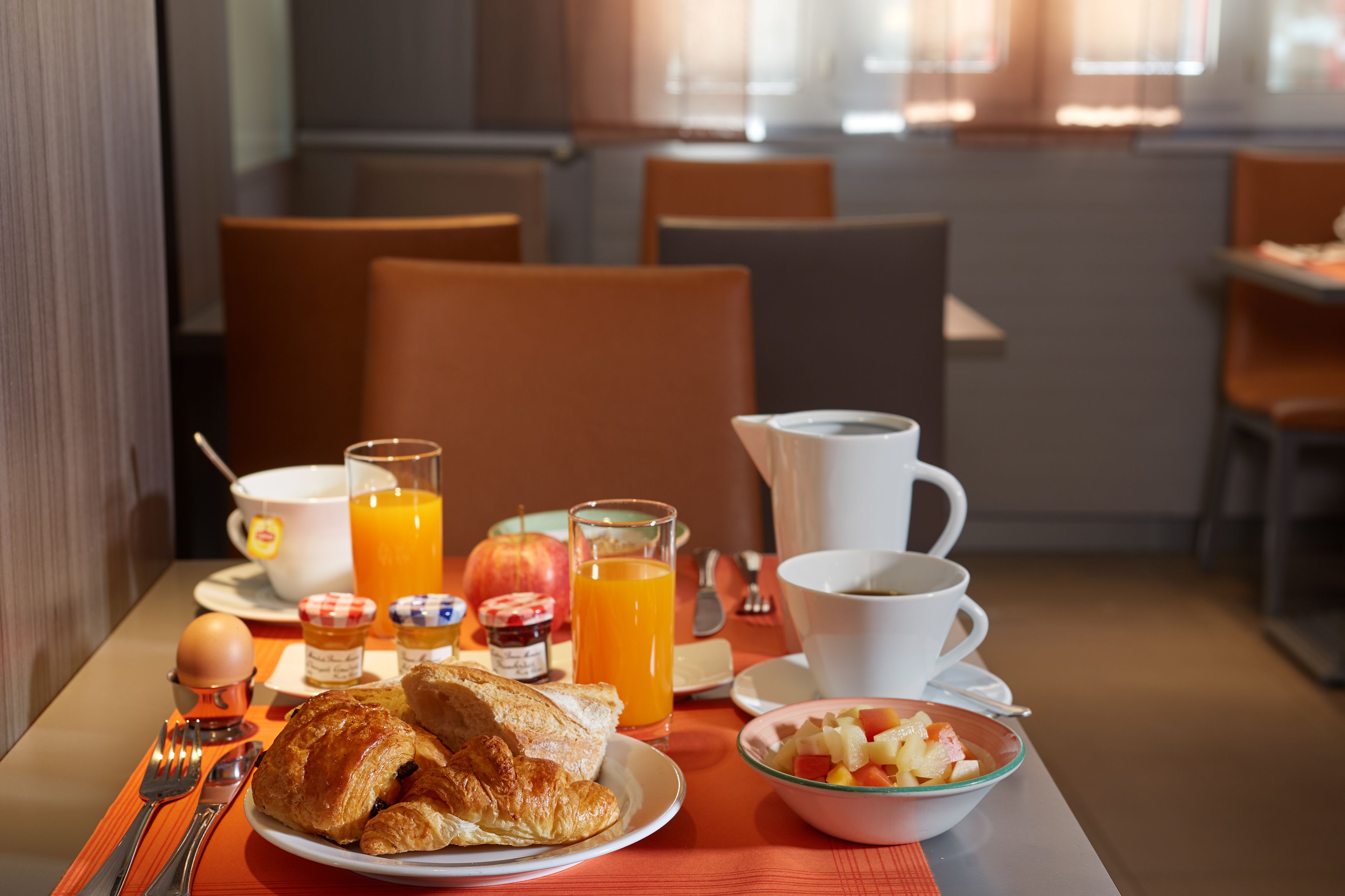 daily buffet breakfast (eur 14 per person)