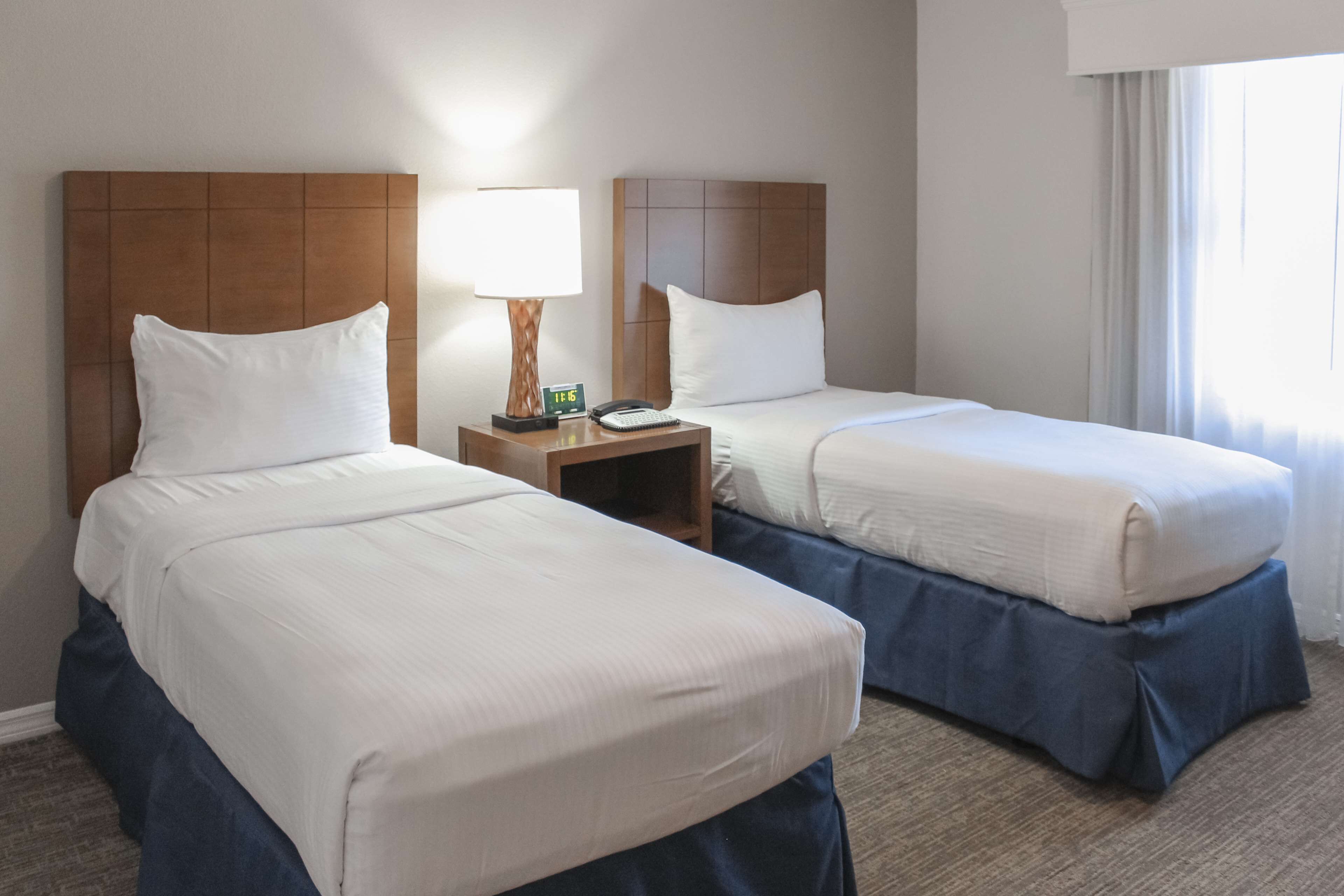 Premium bedding, in-room safe, iron/ironing board, WiFi (free)