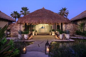 身体护理、泥浴、热石按摩、体膜护理、身体磨砂、海水浴疗法