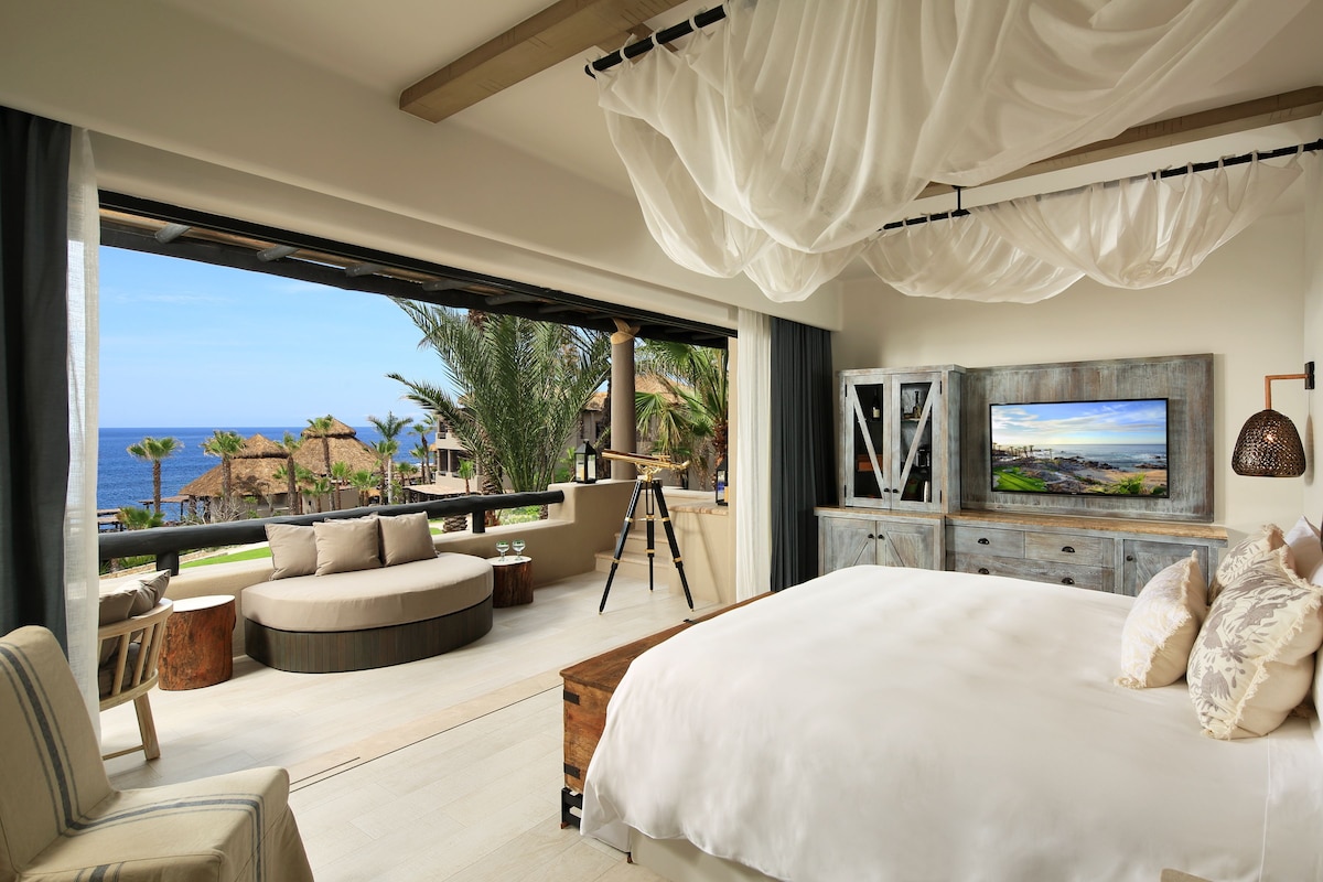 Live Aqua Cancun Resort (image by Rosie Bell)