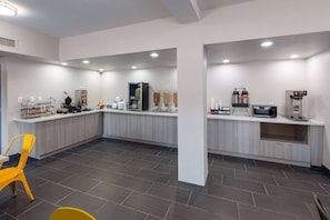 Free daily continental breakfast