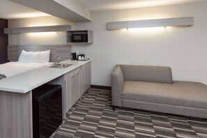 Studio Suite, 1 Queen Bed, Non Smoking | Desk, iron/ironing board, free cots/infant beds, free WiFi