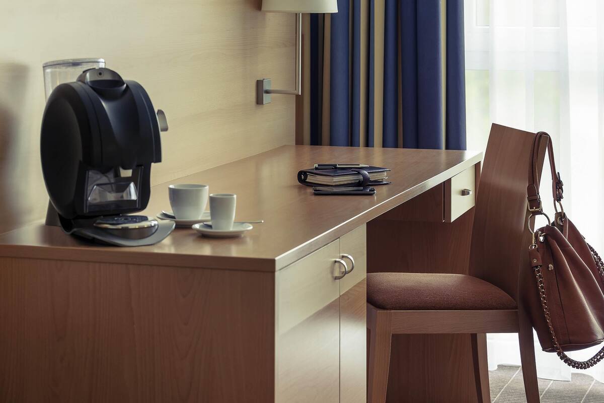 Privilege, Habitación, 1 cama matrimonial | Ropa de cama hipoalergénica y escritorio