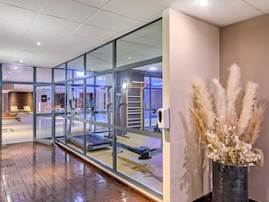Sauna, soins corporels, massages aux pierres chaudes, gommages corporels