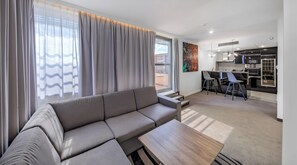 Suite, 1 Double Bed with Sofa bed, Terrace | Hypo-allergenic bedding, minibar, in-room safe, desk - Novotel Krakow Centrum (Kraków)