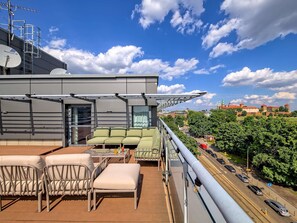 Suite, 1 lit double et 1 canapé-lit, terrasse
