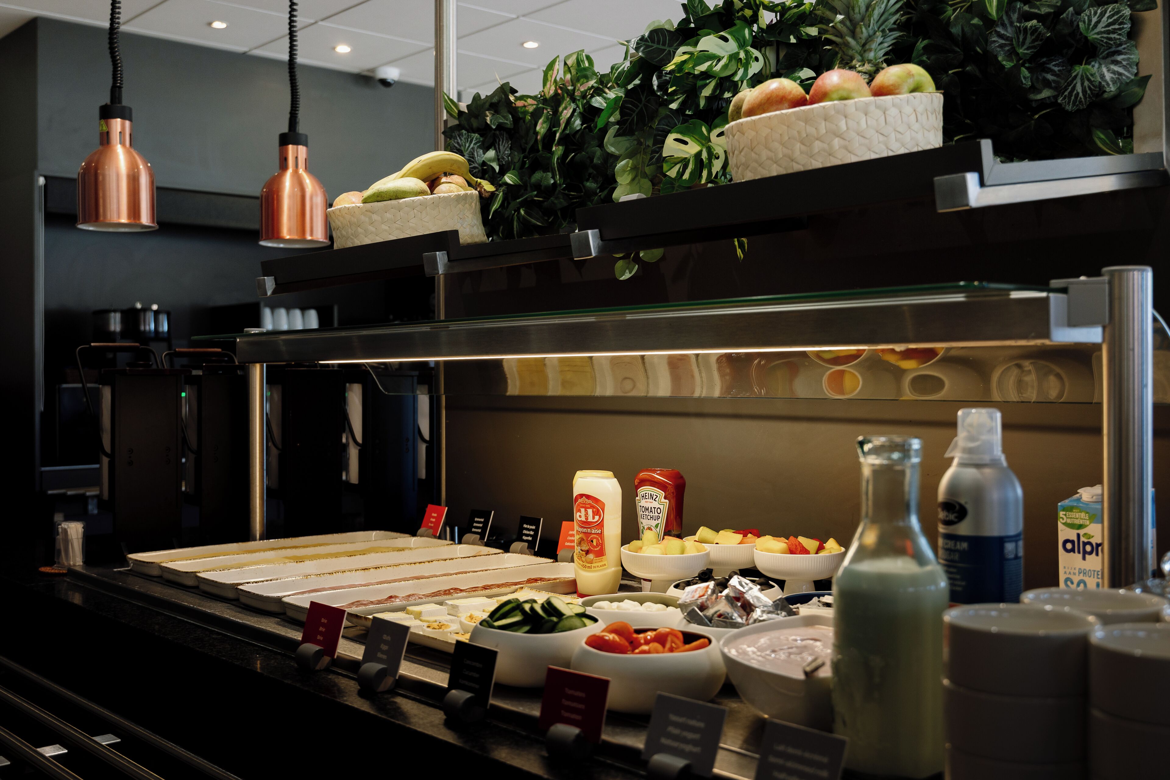 Dagelijks ontbijtbuffet (EUR 18 per persoon)