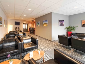 Lobby-Lounge