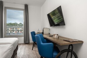 Minibar, in-room safe, desk, iron/ironing board