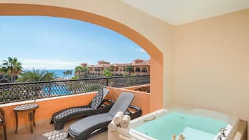 Deluxe Room Balcony, 1 King Bed, Jetted Tub, Ocean View | Balcony view