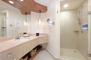 Shower, free toiletries, hair dryer, towels - Royal Solaris Los Cabos & Spa - All Inclusive (San José del Cabo)