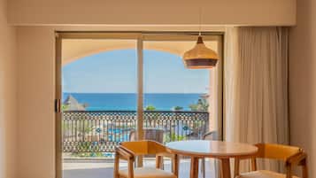 Deluxe Room, Balcony, Ocean View Free Wi-Fi | Quang cảnh biển