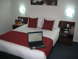 In-room safe, free WiFi, bed sheets