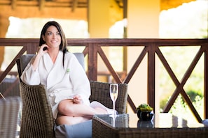 Tratamentos corporais, aromaterapia, massagens com pedras quentes
