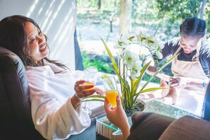 Trattamenti per il corpo, aromaterapia, massaggi con le pietre calde