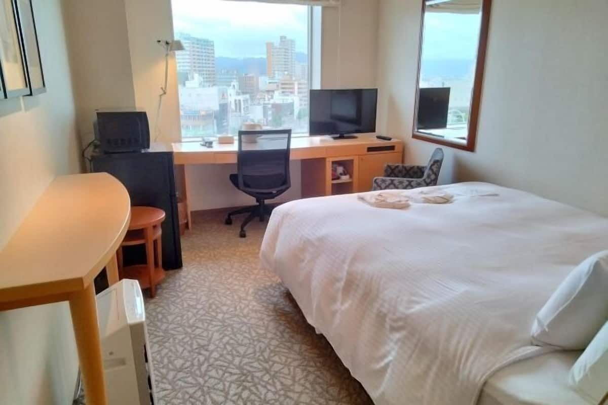 Minibar, desk, laptop workspace, soundproofing