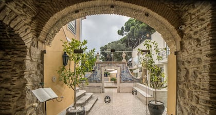 Solar Do Castelo, a Lisbon Heritage Collection