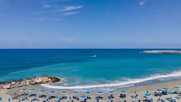 Perto da praia, serviço de traslado de/para a praia grátis 