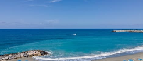 Perto da praia, serviço de traslado de/para a praia grátis 