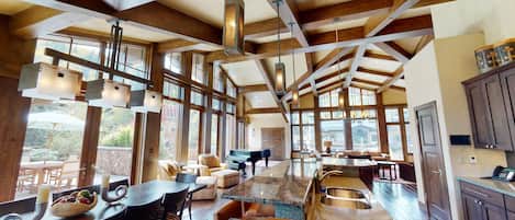 Taulutelevisio, takka, DVD-soitin