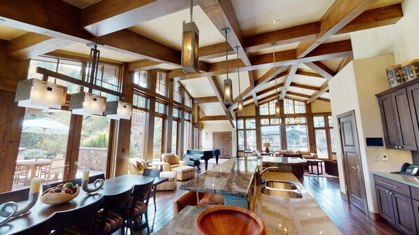 Flat-screen TV, fireplace, DVD player