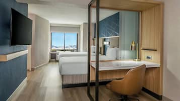 Habitación, varias camas, para fumadores (View) | Ropa de cama de alta calidad y caja de seguridad en la habitación