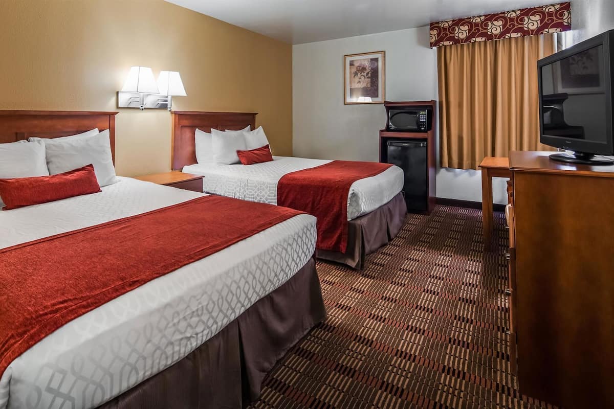 In-room safe, desk, laptop workspace, blackout drapes