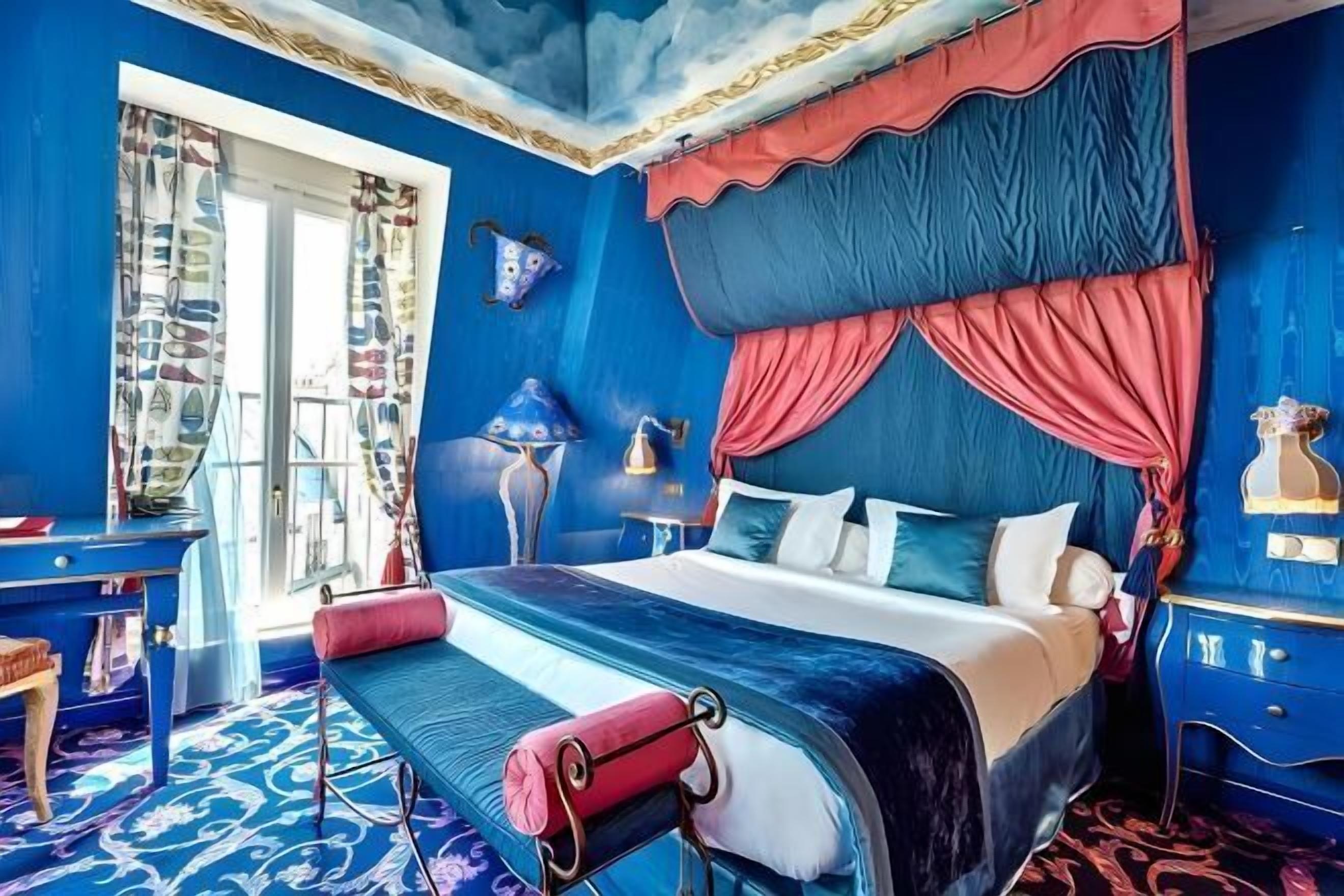 Premium bedding, in-room safe, desk, soundproofing