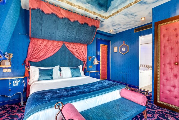 Premium bedding, in-room safe, desk, soundproofing