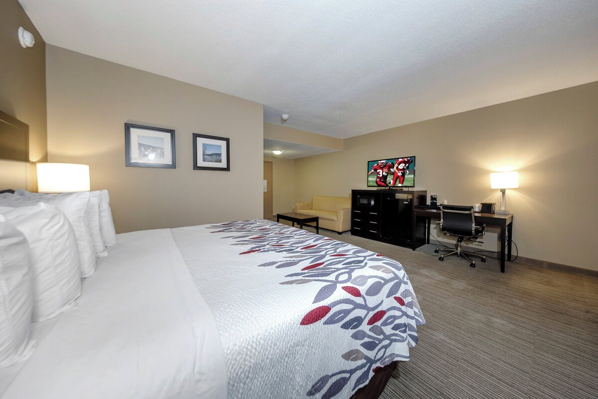 Desk, iron/ironing board, cribs (free), rollaway beds (surcharge)