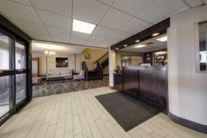 Check-in/check-out kiosk - Red Roof Inn & Suites Newburgh – Stewart Airport/ West Point (New Windsor)