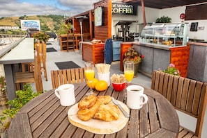 Petit-déjeuner continental compris tous les jours