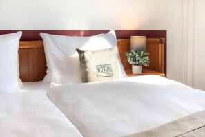 Allergikerbettwaren, Zimmersafe, Schreibtisch, schallisolierte Zimmer