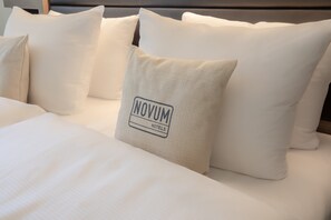 Hypo-allergenic bedding, in-room safe, desk, soundproofing - Hotel Aldea Berlin Centrum (Berlin)