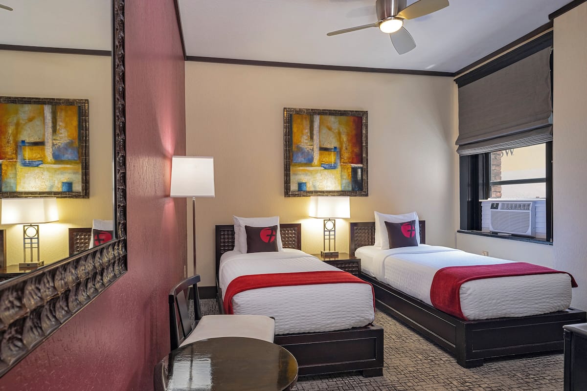 Chambre Classique avec lits jumeaux, 2 lits une place