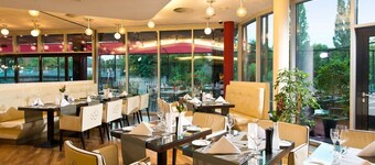 Gold Inn Adrema Hotel