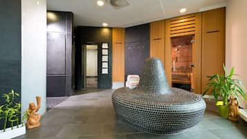 Sauna, steam room, body treatments, hydrotherapy, aromatherapy