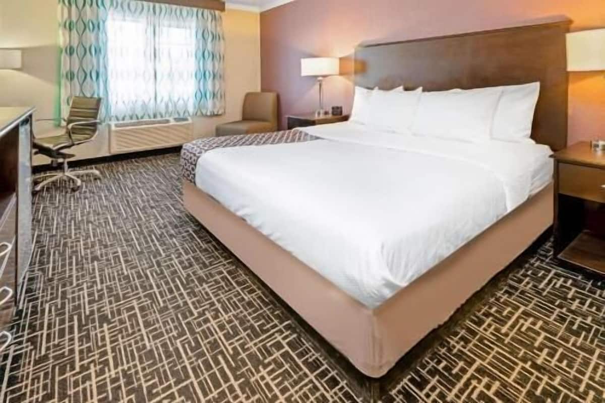 Premium bedding, pillowtop beds, desk, blackout drapes