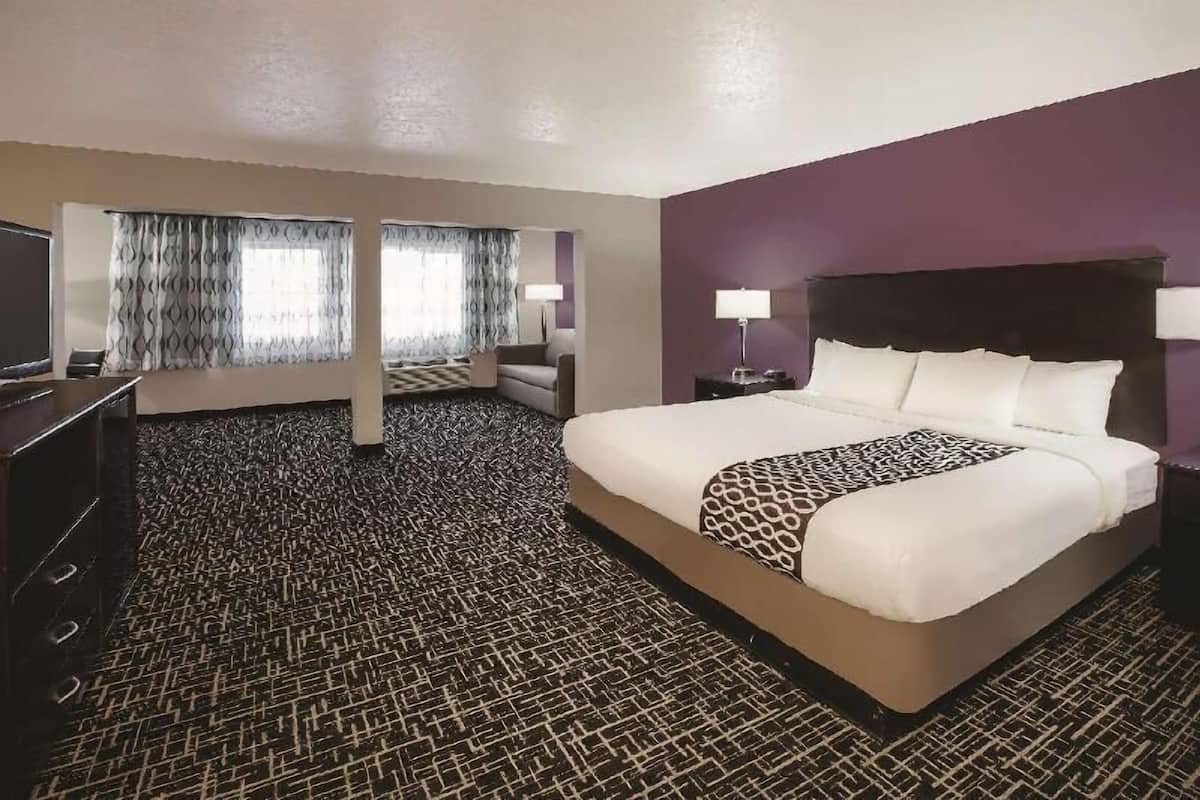 Premium bedding, pillowtop beds, desk, blackout drapes