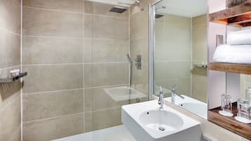 Shower, free toiletries, hair dryer, towels