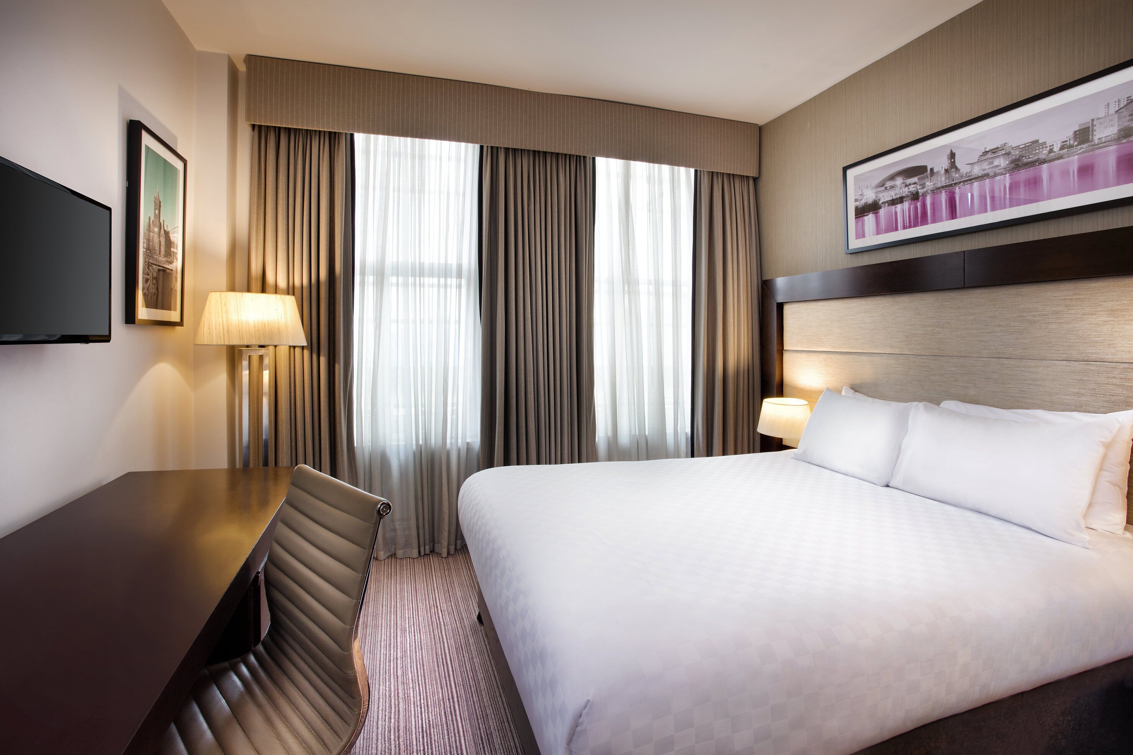 Desk, iron/ironing board, free WiFi, bed sheets