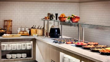 Breakfast, lunch, dinner served; British cuisine