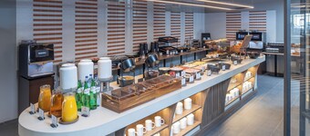 Holiday Inn Express and Suites Lisbon Principe Real by IHG