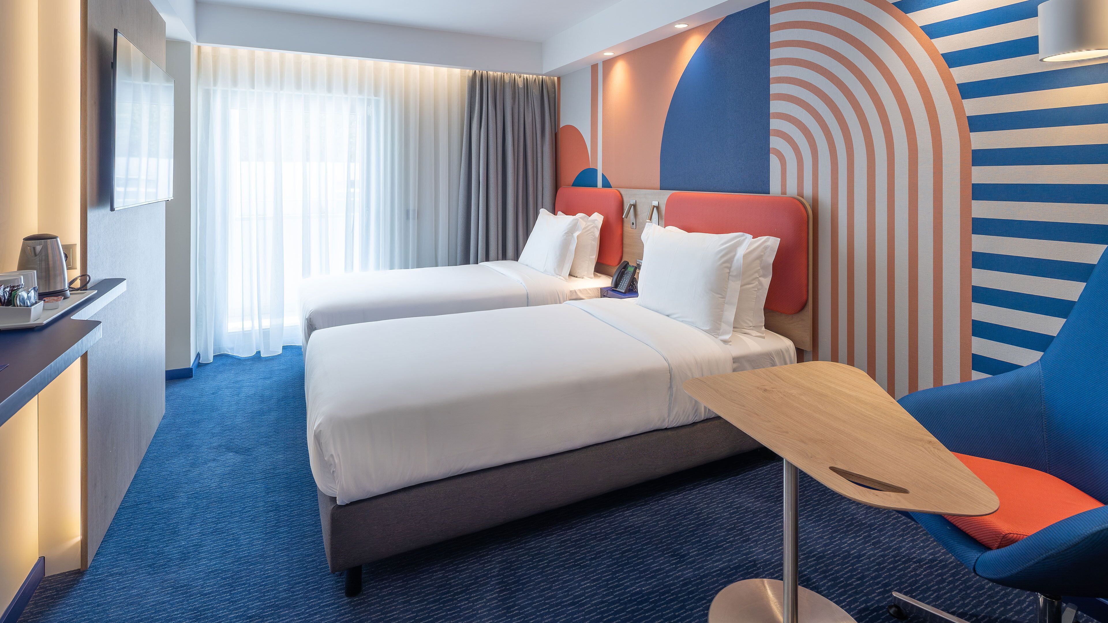 Quarto premium | Escrivaninha, ferros/tábuas de passar roupa, Wi-Fi de cortesia